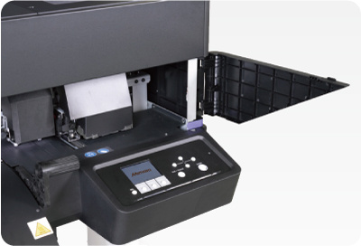 Wide Open Cover for Easy Access / Up-Facing Control Panel for Easy Operation