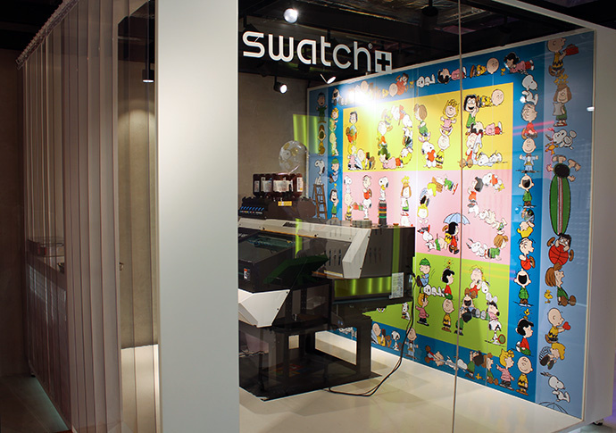 Swatch Store Harajuku's new service x Only one original watches in the world with UV printer