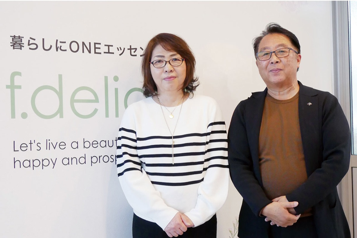 Representative Director Akiko Fushiki (left) and Senior Managing Director Eijiro Fushiki (right)