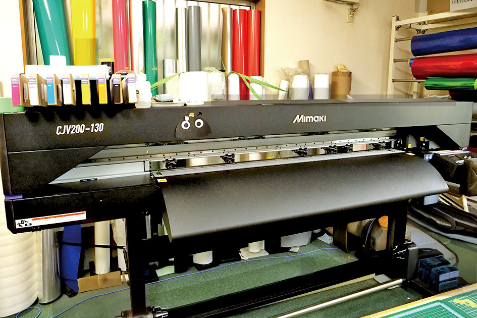 Mimaki’s CJV200-130 inkjet printer